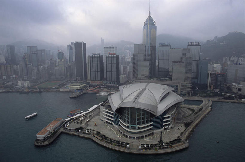 无人,高楼大厦,横图,俯视,室外,白天,度假,办公楼,河流,美景,水,雾,城市风光,城市,大厦,建筑,摩天大楼,写字楼,香港,中国,亚洲,阴影,朦胧,模糊,光线,影子,河水,景观,水流,云,云朵,云彩,娱乐,蓝色,白云,蓝天,天空,阳光,楼宇,天,享受,休闲,商务楼,景色,放松,晴朗,污染,港,迷雾,东亚,香港特别行政区,港澳台,中华人民共和国,大雾,晴空,彩图,高角度拍摄,大楼,高层建筑,高楼,摩天楼