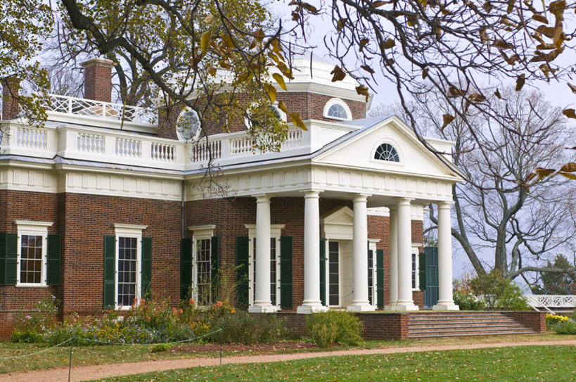 无人,家,横图,室外,白天,正面,旅游,度假,草地,草坪,植物,窗户,标志建筑,地标,建筑,美国,柱,阴影,光线,影子,房屋,屋子,云,云朵,云彩,娱乐,建设,楼房,玻璃窗,住宅,草,树,树木,蓝色,绿色,白云,蓝天,天空,阳光,自然,天,享受,休闲,旅游胜地,放松,生长,成长,北美,北美洲,美洲,弗吉尼亚,弗吉尼亚州,北亚美利加洲,亚美利加洲,维吉尼亚,老自治领州,彩图,房子