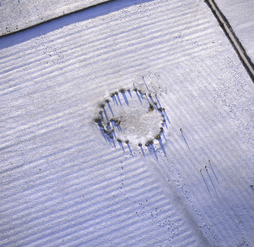 无人,横图,俯视,室外,白天,旅游,度假,石头,美景,雪,大雪,爱尔兰,欧洲,阴影,光线,纹路,石子,纹理,影子,积雪,景观,圈,雪景,冬季,冬天,娱乐,阳光,自然,享受,休闲,景色,放松,寒冷,西欧,自然风光,爱尔兰共和国,肌理,严寒,坎布里亚,坎布里亚郡,石块,岩石,彩图,高角度拍摄