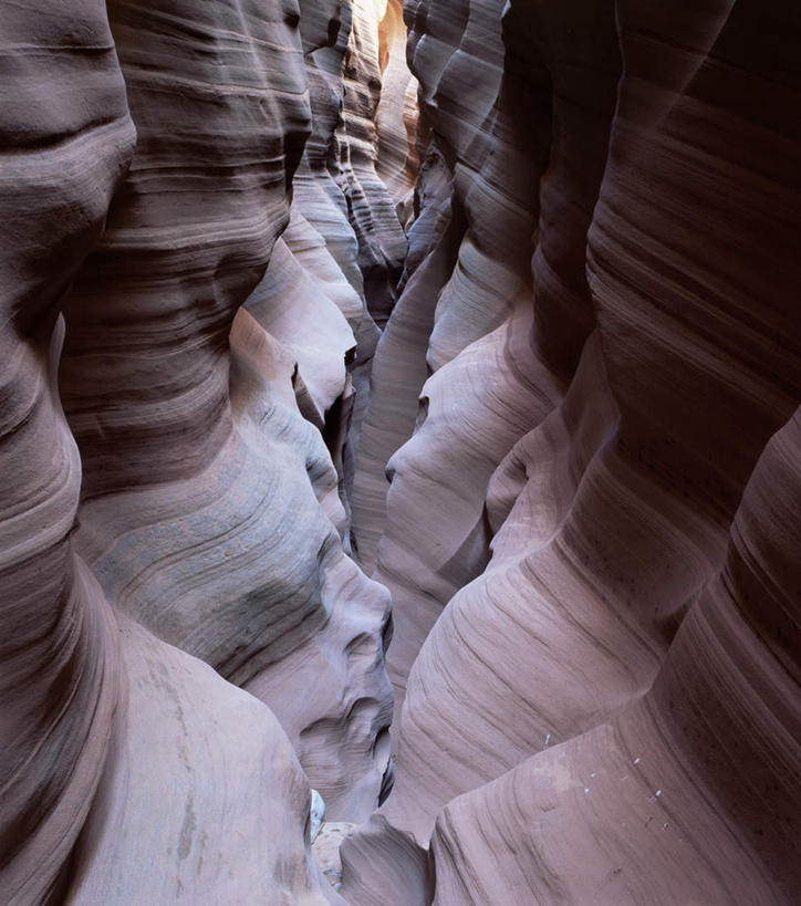 无人,竖图,俯视,室外,白天,石头,美景,山,山脉,峡谷,美国,阴影,光线,石子,影子,景观,山峰,悬崖,山谷,山峦,漩涡,阳光,自然,群山,景色,怪异,连绵,旋涡,亚利桑那,北美,北美洲,绵延,奇怪,自然风光,神奇,美洲,奇幻,奇特,亚利桑那州,沉积岩,大峡谷之州,北亚美利加洲,亚美利加洲,绝壁,联贯,古怪,奇异,水成岩,石块,岩石,彩图,高角度拍摄