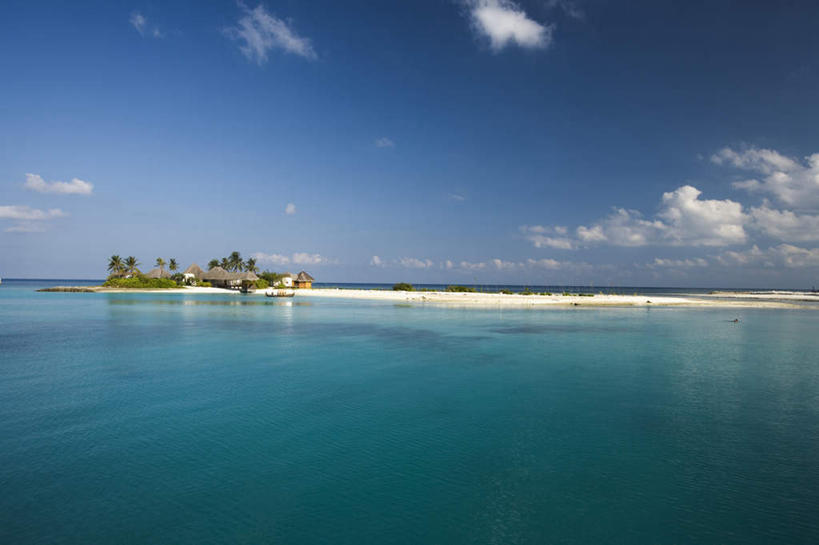 无人,家,木屋,横图,室外,白天,正面,旅游,度假,海浪,海洋,美景,沙滩,植物,棕榈树,叶子,椅子,马尔代夫,亚洲,许多,阴影,波纹,光线,伞,沙子,影子,雨伞,遮阳伞,躺椅,海岸,景观,浪花,云,云朵,辽阔,绿叶,涟漪,沙地,很多,云彩,娱乐,阳伞,住宅,树,树木,蓝色,绿色,白云,倒影,蓝天,水纹,天空,阳光,自然,海水,波浪,天,享受,休息,休闲,广阔,嫩叶,景色,放松,生长,晴朗,成长,沙滩椅,倒映,自然风光,南亚,海景,棕榈叶,水晕,歇息,马尔代夫共和国,广大,广漠,苏息,反照,马累岛,叶,叶片,大海,风浪,海,海水的波动,海滩,近岸浪,涌浪,晴空,彩图,茅舍,茅屋,棚屋,小木屋,小屋