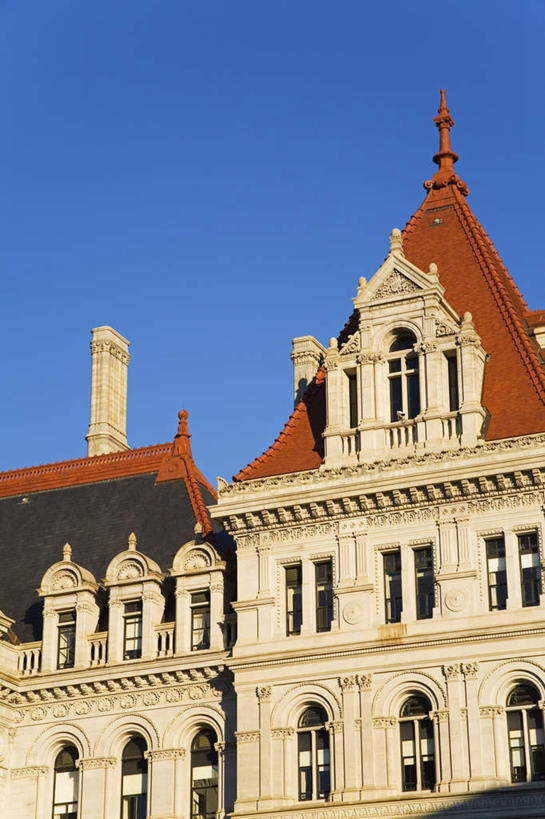 无人,高楼大厦,竖图,室外,白天,仰视,度假,美景,窗户,城市风光,标志建筑,城市,大厦,地标,建筑,摩天大楼,纽约,美国,阴影,光线,影子,景观,娱乐,建设,玻璃窗,蓝色,蓝天,天空,阳光,天,享受,休闲,景色,放松,晴朗,北美,北美洲,美洲,纽约州,万里无云,帝国之州,帝国州,首府,北亚美利加洲,亚美利加洲,奥尔巴尼,阿尔巴尼,亚柏尼,晴空,晴空万里,彩图,低角度拍摄,大楼,高层建筑,高楼,摩天楼