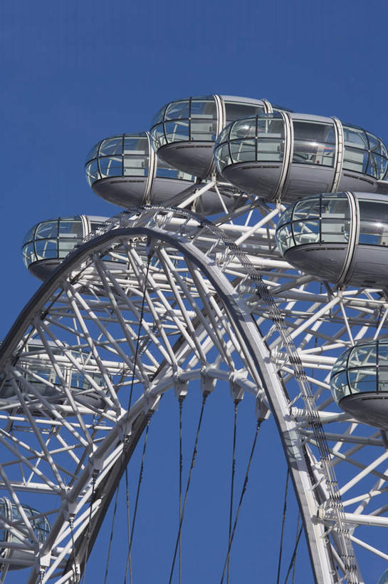 无人,竖图,室外,白天,仰视,旅游,度假,标志建筑,地标,建筑,英国,欧洲,伦敦,阴影,光线,影子,摩天轮,首都,娱乐,建设,伦敦眼,泰晤士河,蓝色,蓝天,天空,阳光,天,享受,休闲,旅游胜地,放松,晴朗,西欧,大不列颠,威斯敏斯特市,大不列颠及北爱尔兰联合王国,万里无云,大不列颠联合王国,日不落英帝国,雾都,千禧之轮,晴空,晴空万里,彩图,低角度拍摄