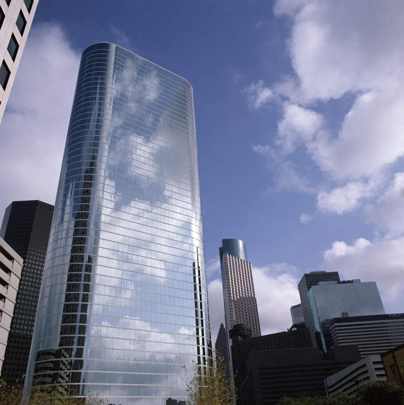 无人,高楼大厦,竖图,室外,白天,仰视,度假,办公楼,美景,植物,城市风光,城市,大厦,建筑,摩天大楼,写字楼,美国,阴影,光线,影子,景观,云,云朵,云彩,娱乐,树,树木,蓝色,绿色,白云,蓝天,天空,阳光,自然,楼宇,天,享受,休闲,商务楼,景色,放松,生长,晴朗,成长,北美,北美洲,德克萨斯州,美洲,德克萨斯,得州,德州,得克萨斯州,孤星之州,北亚美利加洲,亚美利加洲,休斯敦,休士顿,休斯顿,世界石油之都,太空城,晴空,彩图,低角度拍摄,大楼,高层建筑,高楼,摩天楼