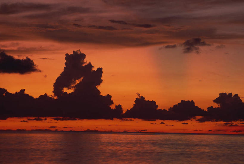 无人,横图,室外,白天,正面,旅游,度假,湖,湖泊,美景,水,英国,欧洲,阴影,波纹,光线,影子,湖面,景观,水流,水面,云,云朵,涟漪,云彩,娱乐,蓝色,白云,倒影,蓝天,水纹,天空,阳光,自然,波浪,湖水,天,享受,休闲,景色,放松,晴朗,倒映,开曼群岛,西欧,自然风光,大不列颠,大不列颠及北爱尔兰联合王国,水晕,大不列颠联合王国,日不落英帝国,凯门群岛,反照,开曼岛,晴空,彩图