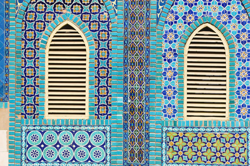 无人,横图,室外,特写,白天,正面,旅游,度假,窗户,门,标志建筑,地标,建筑,阿富汗,亚洲,阴影,节日,装饰,盛开,光线,瓷砖,影子,百叶窗,墙,花蕾,文化,娱乐,建设,墙壁,墙面,花,花瓣,花朵,鲜花,阳光,门框,花苞,花蕊,祈祷,享受,休闲,健康,旅游胜地,放松,许愿,宗教,信仰,纪念,华丽,修饰,祈求,点缀,神殿,西亚,衬托,美观,雅致,雅观,阿富汗伊斯兰国,平安,彩图