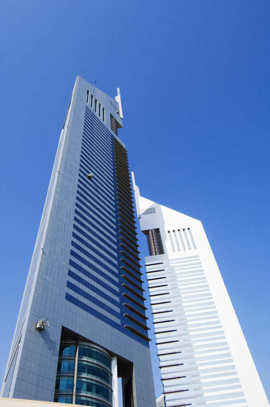 无人,家,高楼大厦,竖图,室外,白天,仰视,度假,美景,窗户,城市风光,标志建筑,城市,大厦,地标,建筑,摩天大楼,阿联酋,亚洲,阴影,光线,影子,房屋,墙,屋子,景观,公寓,娱乐,建设,洋房,楼房,玻璃窗,墙壁,墙面,住宅,蓝色,蓝天,天空,阳光,天,享受,休闲,景色,放松,晴朗,西亚,阿拉伯联合酋长国,迪拜,阿联酋大厦,万里无云,杜拜,晴空,晴空万里,彩图,低角度拍摄,房子,大楼,高层建筑,高楼,摩天楼