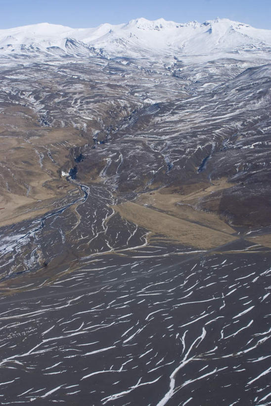 无人,竖图,俯视,航拍,室外,白天,旅游,度假,石头,美景,山,雪,雪山,大雪,欧洲,冰岛,阴影,光线,纹路,石子,纹理,影子,冰,积雪,景观,山顶,山峰,雪景,冬季,冬天,山峦,娱乐,蓝色,蓝天,天空,阳光,自然,浮冰,天,享受,休闲,景色,放松,寒冷,晴朗,冰冷,鸟瞰,自然风光,北欧,沉积岩,万里无云,冰岛共和国,肌理,严寒,冰凉,酷寒,凛冽,凛凛,极冷,流冰,浮冰块,颠峰,极峰,水成岩,石块,岩石,晴空,晴空万里,彩图,高角度拍摄