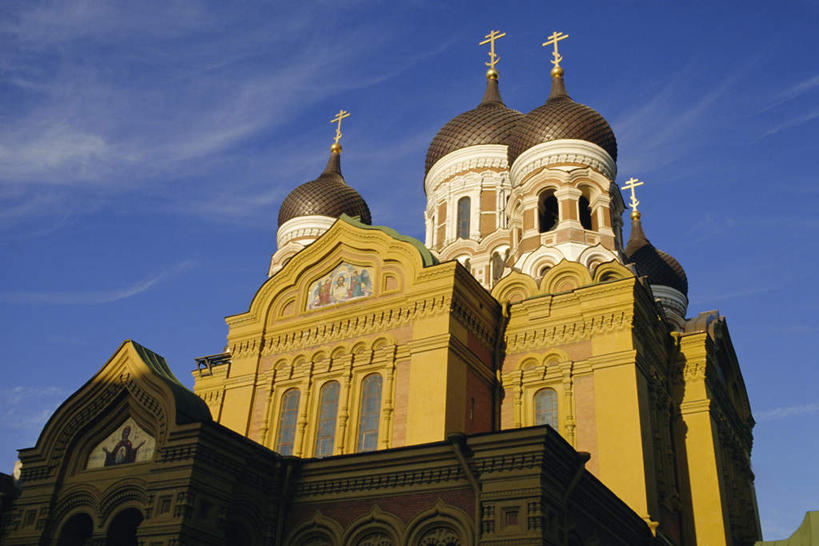 无人,家,教堂,横图,室外,白天,仰视,旅游,度假,标志建筑,地标,建筑,欧洲,保加利亚,阴影,节日,光线,十字架,影子,房屋,屋子,云,云朵,云彩,文化,娱乐,建设,楼房,住宅,蓝色,白云,蓝天,天空,天,祈祷,享受,休闲,健康,旅游胜地,放松,许愿,宗教,信仰,晴朗,纪念,祈求,基督教,天主教,信念,保加利亚共和国,索非亚,索非亚市,亚历山大.涅夫斯基大教堂,平安,晴空,彩图,低角度拍摄,房子,大教堂,礼拜堂