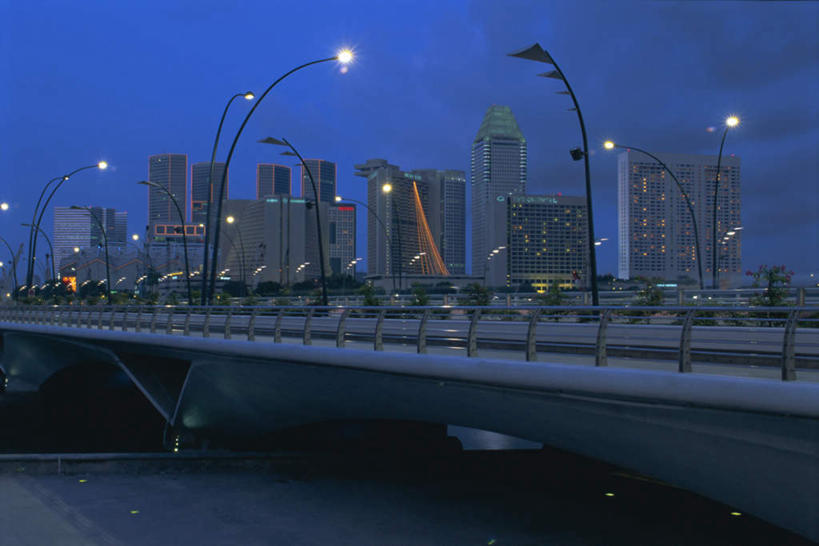 无人,家,高楼大厦,横图,室外,夜晚,正面,度假,河流,美景,水,城市风光,城市,大桥,大厦,建筑,立交桥,路灯,摩天大楼,桥梁,夜景,照明,新加坡,亚洲,阴影,光线,影子,房屋,屋子,河水,景观,水流,高架,公寓,斜拉桥,桥,灯光,首都,娱乐,洋房,楼房,住宅,灯,楼宇,享受,休闲,景色,放松,东南亚,照亮,照明设备,新加坡共和国,滨海湾,彩图,房子,大楼,高层建筑,高楼,摩天楼