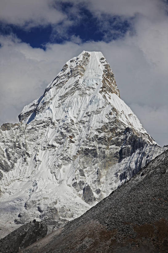 无人,竖图,室外,白天,山,雪,尼泊尔,亚洲,冰,山顶,云,摄影,积雨云,自然地理,岩石,爬山,彩图,旅行