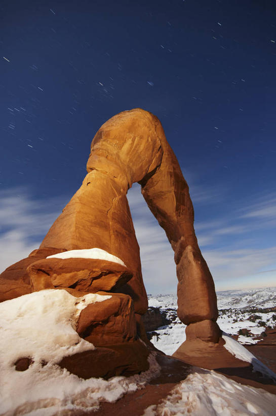 无人,竖图,室外,夜晚,美景,雪,美国,景观,星星,自然,黄昏,景色,摄影,自然风光,拱门国家公园,峡谷地国家公园,犹他,地质学,自然地理,岩石,彩图