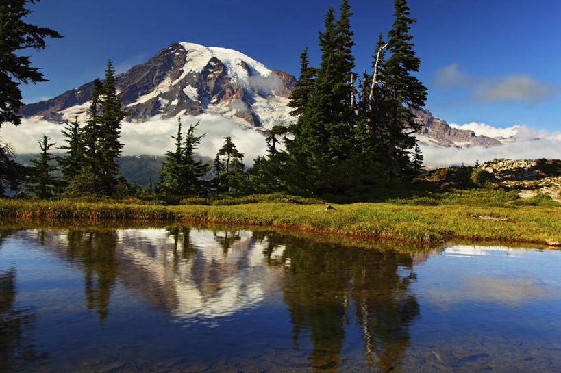 无人,公园,横图,室外,白天,湖,火山,山,华盛顿,美国,反射,地形,地标建筑,摄影,北美,北美洲,国家公园,美洲,冰河,华盛顿州,卡斯基德山脉,雷尼尔山国家公园,地貌,瑞尼尔山国家公园,常绿之州,常青州,北亚美利加洲,亚美利加洲,彩图,旅行,皮尔斯县