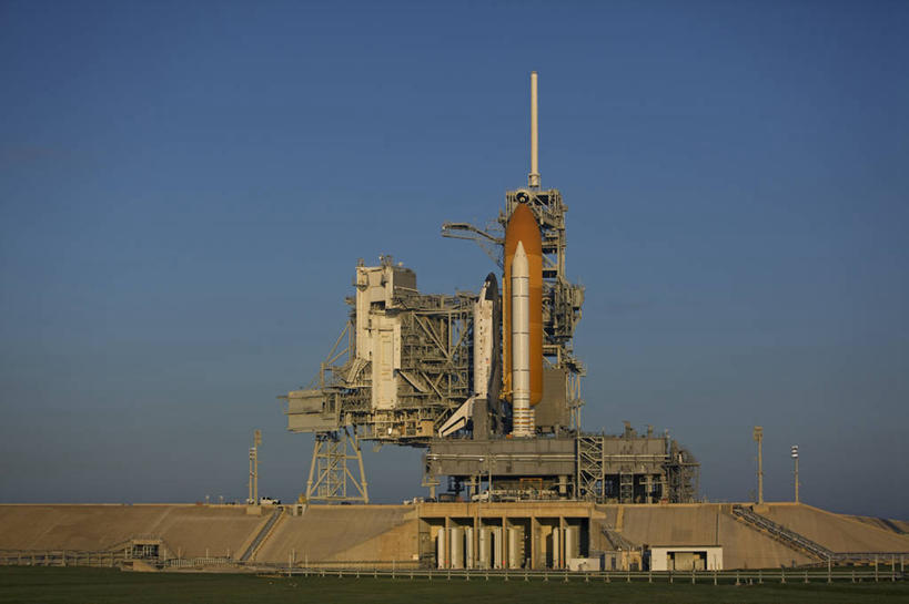 无人,横图,留白,美国,科学,太空,发射台,摄影,工程,北美,北美洲,成就,美洲,航天飞机,佛罗里达,佛罗里达州,佛州,阳光州,肯尼迪航天中心,北亚美利加洲,亚美利加洲,梅里特岛,发现号,冒险,彩图,美利坚合众国,空间探索