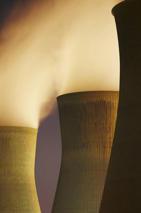 无人,竖图,夜晚,商务,安全,技术,风,美国,环保,融化,蒸汽,混凝土,靶子,发电站,工业,运输,摄影,能源,电,怪异,电源,污染,回收,资源,恐怖,煤,利用,低碳,循环,冷却塔,西弗吉尼亚,持续,空气污染,惊骇,彩图,二氧化碳,温室气体