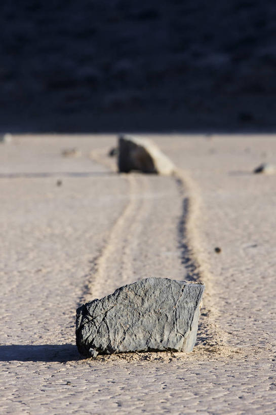 无人,体育馆,公园,运动场,竖图,特写,探险,沙漠,风,美国,滑,形状,沮丧,科学,痕迹,体育场,马场,幻想,摄影,怪异,挖掘,泥,北美,北美洲,国家公园,加利福尼亚,美洲,自然现象,赛马场,加州,地貌,死亡谷国家公园,加利福尼亚州,金州,黄金州,跑马场,北亚美利加洲,亚美利加洲,运动馆,大盆地国家公园,死谷,死谷国家公园,地质学,盐滩,自然地理,岩石,彩图,旅行,高岭石,美利坚合众国