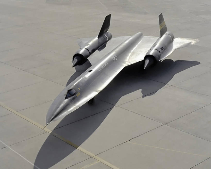 无人,横图,室外,白天,飞机,美国,军事,交通,航空,一个,交通工具,战争,运输,摄影,空军,单个,迅速,飞行器,北美,客机,北美洲,加利福尼亚,载具,美洲,军用机,美军,军用战斗机,侦察机,黑鸟侦察机,喷气式飞机,SR-71A黑鸟超音速侦察机,SR-71黑鸟战略侦察机,北亚美利加洲,亚美利加洲,美国宇航局,彩图,爱德华兹空军基地,美利坚合众国,美国空军,飞机跑道,商务机