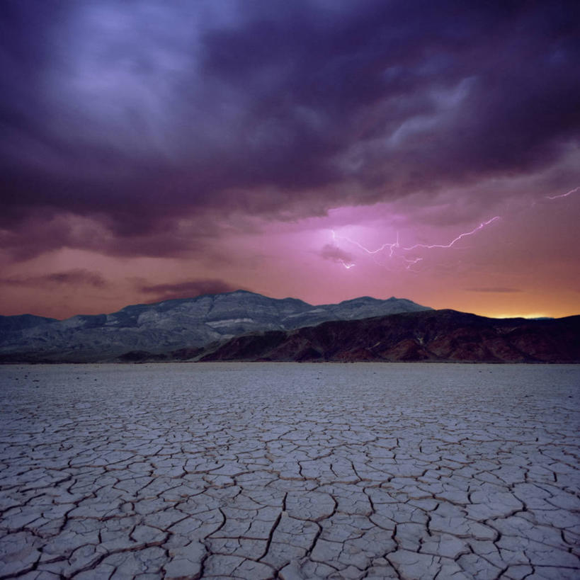 无人,横图,方图,留白,背景,日落,沙漠,闪电,暴风雨,多云,全球变暖,艺术,天空,黄昏,摄影,气候,文学,盐滩,厌倦,彩图,超现实主义,流派,艺术流派