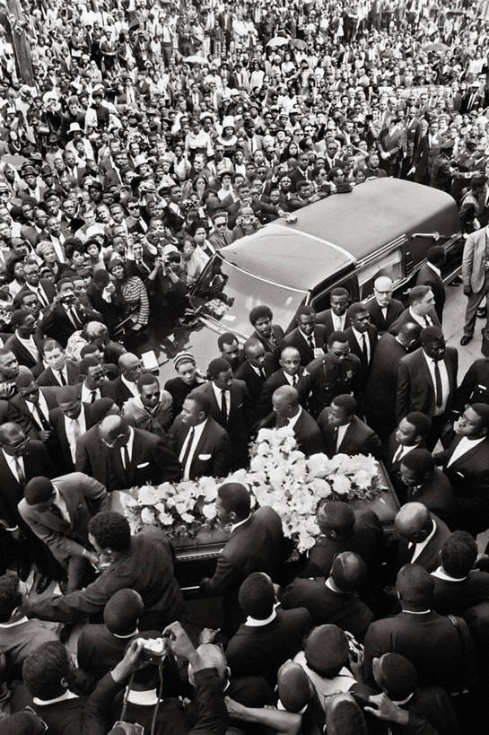 西方人,竖图,俯视,黑白,欧洲,非洲,美国,黑人,欧洲人,历史,摄影,死亡,群众,棺材,亚特兰大,葬礼,非洲人,高角度拍摄,灵车,公民权利