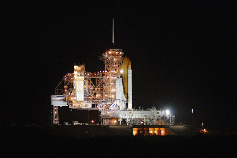 无人,横图,室外,夜晚,美国,太空,发射台,摄影,北美,北美洲,美洲,航天飞机,亚特兰蒂斯号,佛罗里达,佛罗里达州,佛州,阳光州,肯尼迪航天中心,北亚美利加洲,亚美利加洲,梅里特岛,彩图,美利坚合众国,空间探索,火箭加速器