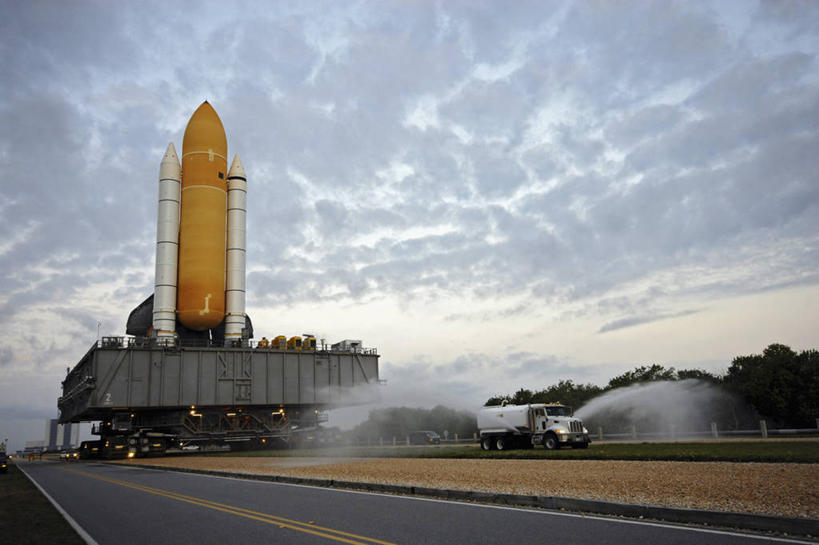 无人,横图,室外,白天,留白,水,美国,喷,太空,摄影,北美,北美洲,美洲,航天飞机,油罐车,亚特兰蒂斯号,佛罗里达,佛罗里达州,佛州,阳光州,肯尼迪航天中心,北亚美利加洲,亚美利加洲,梅里特岛,彩图,美利坚合众国,空间探索,火箭加速器