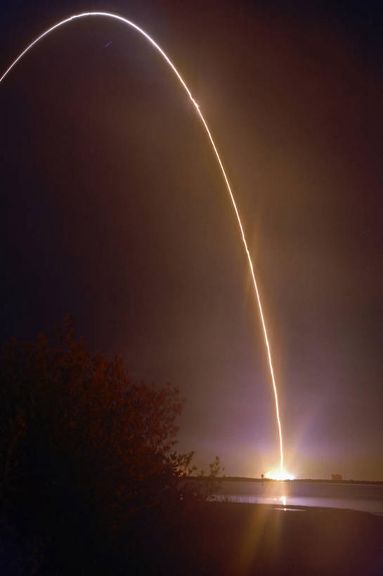 无人,竖图,室外,夜晚,长时间曝光,技术,美国,起飞,太空,火焰,摄影,拱形,工程,北美,北美洲,美洲,佛罗里达,佛罗里达州,佛州,阳光州,北亚美利加洲,亚美利加洲,空气污染,彩图,美利坚合众国,延时摄影