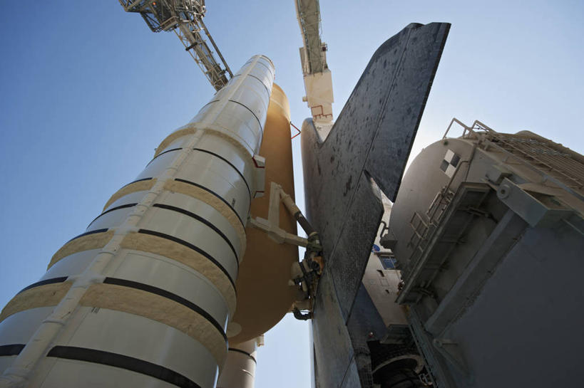 无人,横图,室外,白天,仰视,技术,美国,科学,太空,摄影,北美,北美洲,美洲,航天飞机,佛罗里达,佛罗里达州,佛州,阳光州,肯尼迪航天中心,北亚美利加洲,亚美利加洲,梅里特岛,发现号,彩图,低角度拍摄,美利坚合众国,空间探索