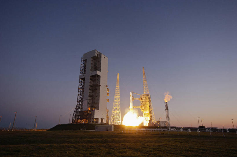 无人,横图,室外,白天,美国,起飞,太空,火焰,烟,摄影,北美,北美洲,噪声,美洲,佛罗里达,佛罗里达州,佛州,阳光州,肯尼迪航天中心,北亚美利加洲,亚美利加洲,空气污染,迈雷特岛国家野生动物保护区,梅里特岛,彩图,美利坚合众国