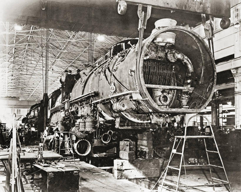 工厂,横图,黑白,室内,火车,美国,工作,工业,运输,摄影,机车,蒸汽机车