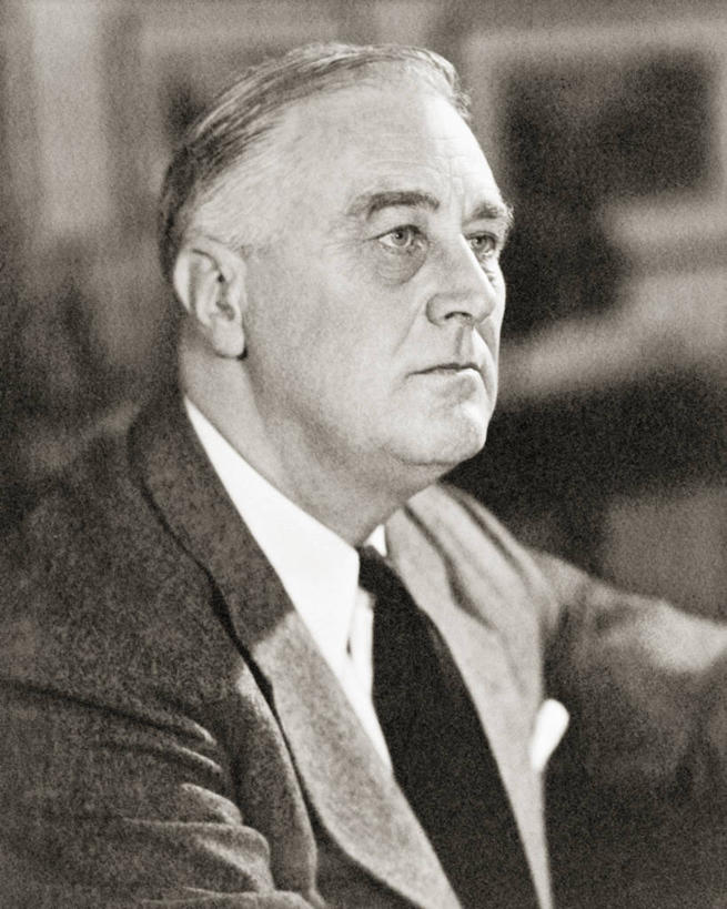 成年人,中年人,老年人,脸,头,脸颊,一个人,竖图,黑白,仅一个男性,仅一个人,仅一个中年男性,套装,领带,肩膀,摄影,总统,肖像,罗斯福,美国总统,富兰克林.德拉诺.罗斯福,富兰克林.罗斯福,老年男性,男人,男性,中年男性,头部,脸部,脸蛋,面部