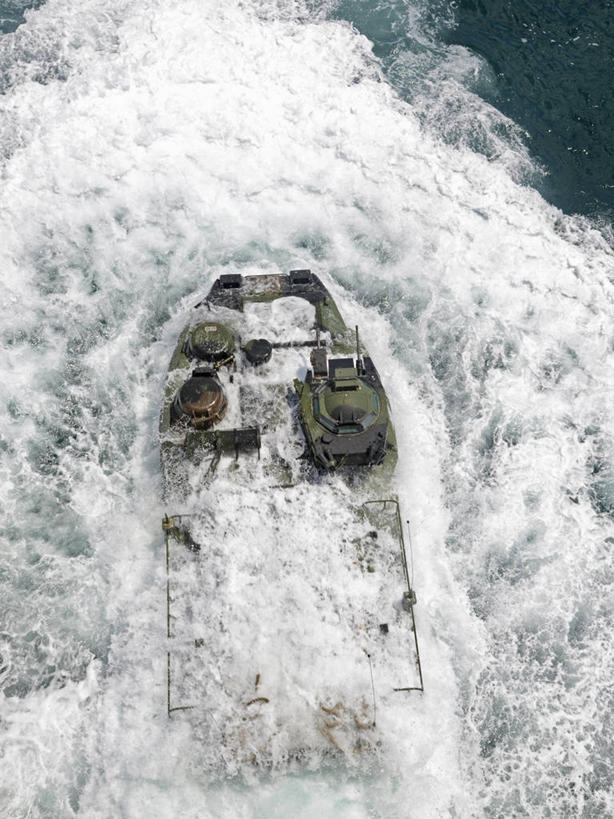 无人,竖图,室外,白天,水,军事,大西洋,摄影,海军,坦克,彩图,美国海军