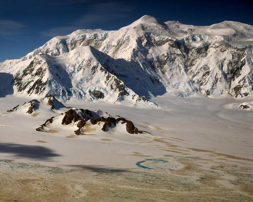 无人,横图,室外,白天,旅游,度假,自由,神秘,美景,山,山脉,雪,全球变暖,美国,加拿大,冰,景观,山顶,云,娱乐,蓝色,白色,自然,享受,休闲,景色,放松,摄影,气象,宁静,卫生,北美,气候,北美洲,恐怖,天堂,自然风光,外星人,美洲,迷路,冰河,梦想,阿拉斯加,阿拉斯加州,北亚美利加洲,亚美利加洲,最后的边疆,午夜阳光之地,育空地区,卑诗省,不列颠哥伦比亚,不列颠哥伦比亚省,地质学,自然地理,冒险,彩图,卑斯省,美利坚合众国,圣埃利亚斯山脉,冰河时代,冰隙