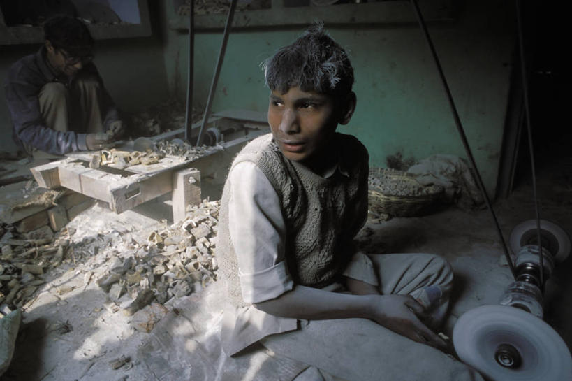 儿童,一个人,横图,室内,纯洁,印度,仅一个男性,仅一个人,工作,小孩,仅一个小孩,职业,可爱,童年,童趣,工业,摄影,灰尘,童真,烂漫,无邪,招聘,天真,男孩,男人,男性,孩子,彩图,男生,官位,官职,职位