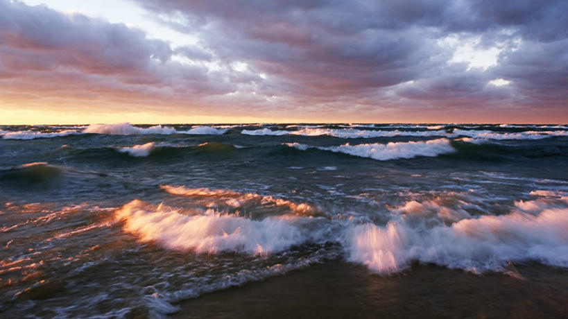 无人,横图,室外,白天,海浪,日落,水,风,美国,云,冬天,风景,天空,波浪,摄影,灵感,北美,北美洲,美洲,海景,密歇根湖,北亚美利加洲,亚美利加洲,密歇根,密歇根州,貂熊州,狼獾之州,狼獾州,永远,五大湖,彩图,机遇,美利坚合众国,广角