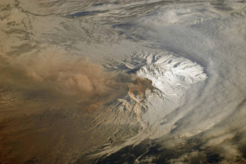 无人,横图,室外,火山,雪,俄罗斯,蒸汽,烟,摄影,爆发,国际空间站,堪察加半岛,地质学,彩图,空间探索