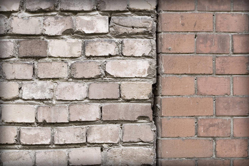 无人,横图,室外,特写,白天,正面,阴影,缝隙,平静,裂缝,裂痕,光线,影子,墙,砖墙,墙壁,墙面,阳光,安静,比较,宁静,静谧,对照,沉静,恬静,安祥,僻静,清静,太平,比拟,彩图