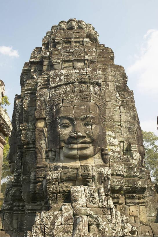 无人,寺庙,竖图,室外,白天,正面,旅游,度假,石头,美景,雕塑,柬埔寨,亚洲,阴影,节日,艺术,装饰,光线,雕刻,雕像,石子,影子,景观,青苔,苔藓,燃烧,文化,娱乐,蓝色,蓝天,天空,阳光,自然,香火,工艺品,庙宇,天,祈祷,享受,休闲,健康,景色,放松,许愿,宗教,东南亚,信仰,晴朗,纪念,祈求,美术,自然风光,主题,陈列,万里无云,高棉,柬埔寨王国,功能,美学,吉蔑,巴扬寺,平安,石块,岩石,晴空,晴空万里,彩图,庙,寺