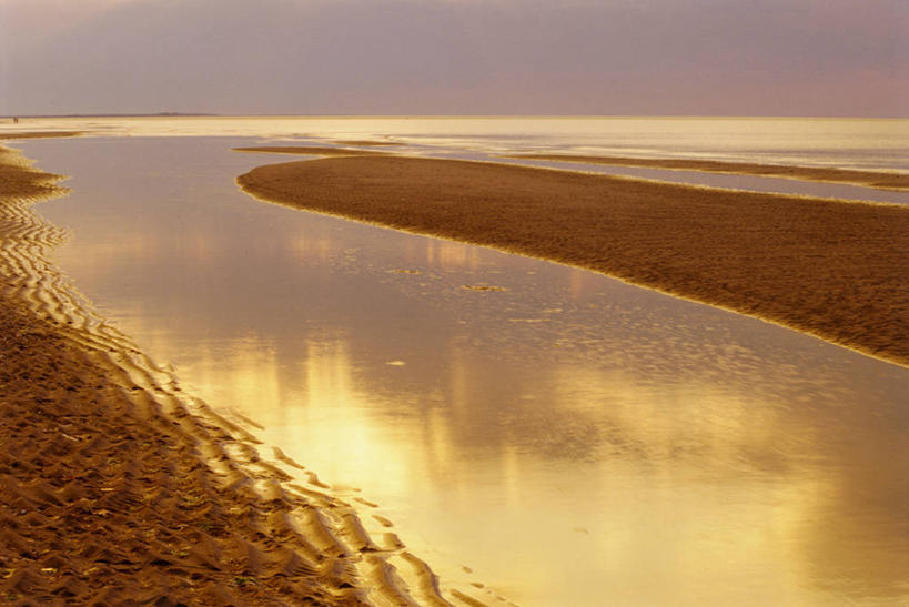 无人,横图,室外,白天,正面,旅游,度假,海浪,海洋,美景,日落,加拿大,景观,浪花,晚霞,霞光,落日,娱乐,自然,海水,黄昏,享受,休闲,景色,彩霞,放松,北美,北美洲,自然风光,美洲,海景,北亚美利加洲,亚美利加洲,爱德华王子岛,夕照,圣劳伦斯湾,大海,风浪,海,海水的波动,近岸浪,涌浪,夕阳,彩图,斜阳