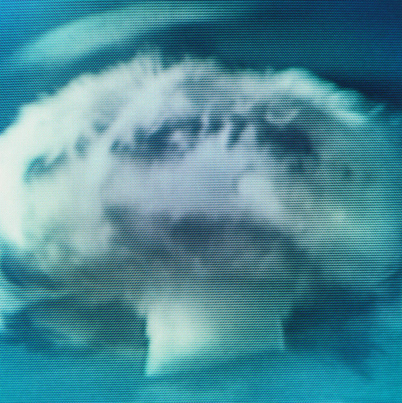 无人,竖图,室外,白天,正面,竞争,高科技,科技,炸药,炸弹,对抗,阴影,冲突,军事,光线,科学,影子,破坏,阳光,武器,战争,工业,损坏,攻击,恐怖,威胁,对立,矛盾,兵器,弹药,防御,军方,军工业,国防,敌对,挫败,斗争,抗拒,抗衡,杀伤,威慑,蘑菇云,危险,甘油炸药,彩图