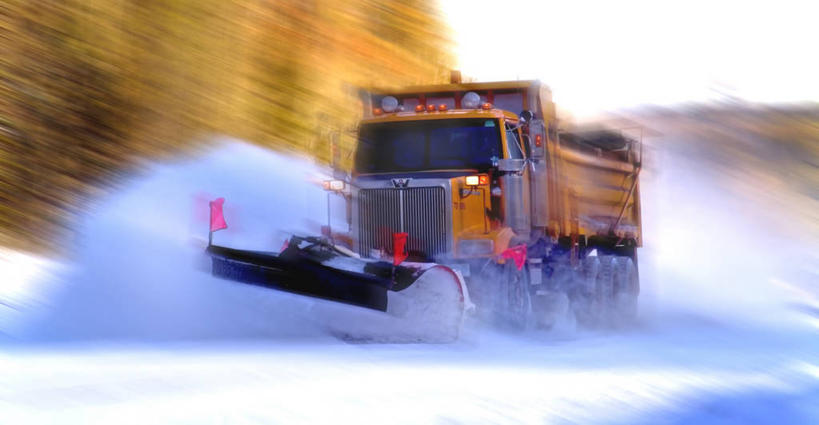 无人,横图,室外,白天,正面,旅游,度假,美景,森林,山,山脉,树林,水,雪,植物,大雪,汽车,加拿大,一辆,阴影,飞溅,朦胧,模糊,溅,光线,液体,影子,积雪,景观,山峰,水滴,雪景,云,云朵,冬季,冬天,山峦,云彩,娱乐,车,水珠,树,树木,蓝色,绿色,白云,蓝天,天空,阳光,自然,交通工具,群山,天,享受,休闲,景色,放松,寒冷,生长,成长,北美,北美洲,喷洒,自然风光,载具,铲雪车,美洲,北亚美利加洲,亚美利加洲,严寒,彩图