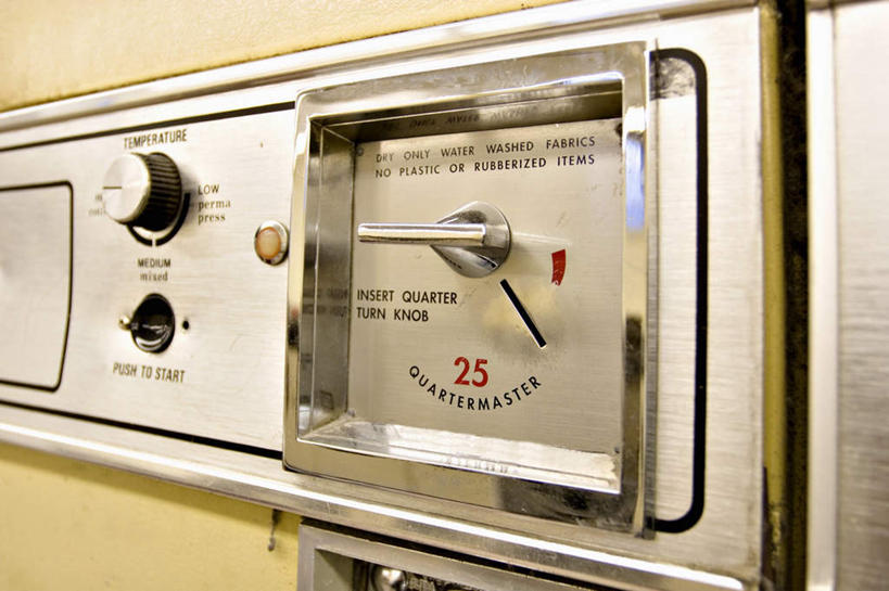 无人,商店,横图,室内,特写,白天,正面,消费,零件,电路,静物,关闭,朦胧,模糊,标志,电器,数字,文字,字符,标识,开关,按钮,打开,金融,阿拉伯数字,洗衣机,家电,家用电器,开启,洗衣店,贸易,闭合,清洗,洗涤,彩图