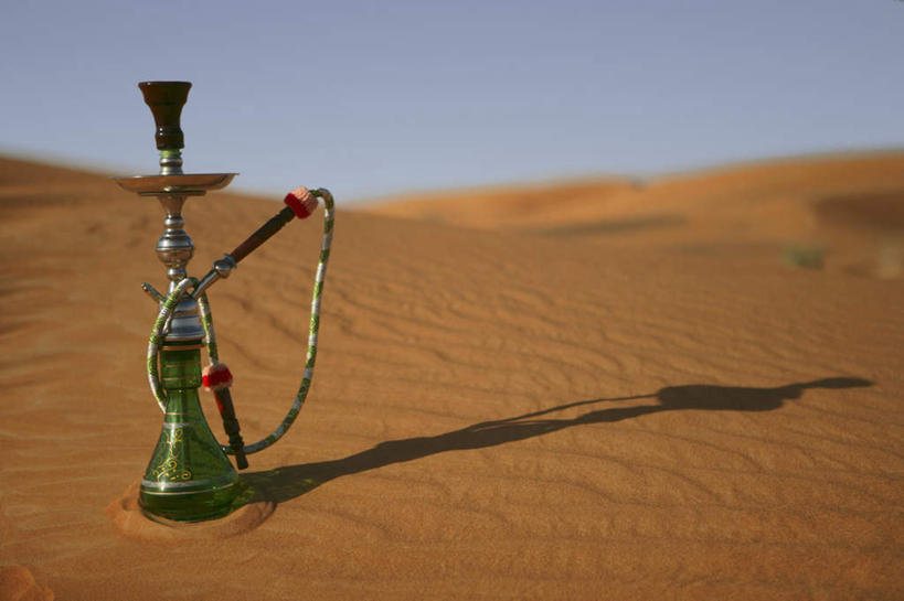 无人,横图,俯视,室外,特写,白天,旅游,度假,安全,美景,沙漠,静物,阿联酋,亚洲,阴影,朦胧,模糊,平静,光线,罐子,影子,景观,娱乐,玻璃制品,一个,蓝色,蓝天,天空,阳光,自然,玻璃瓶,瓶子,天,享受,休闲,烟,景色,放松,晴朗,宁静,自然风光,西亚,和平,安详,阿拉伯联合酋长国,迪拜,水烟袋,万里无云,太平,安适,安好,宁靖,杜拜,烟袋,卷烟,烟草,大漠,砂漠,晴空,晴空万里,彩图,高角度拍摄