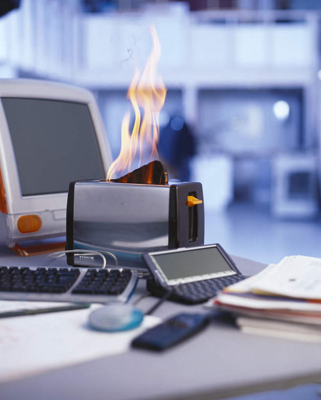 无人,打电话,竖图,室内,白天,正面,热情,计算器,电脑,笔记本电脑,鼠标,键盘,桌子,电话,火,手机,阴影,朦胧,模糊,光线,计算,科学,网络,火焰,影子,办公桌,灯光,办公用品,记事本,燃烧,输入设备,通讯设备,面包机,本子,笔记本,理财,财务,无线,数学,通信设备,无线网络,无线上网,便携式电脑,交流,手提电脑,沟通,通话,彩图