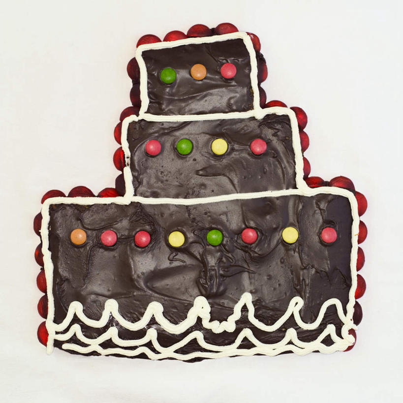 点心,无人,方图,彩色,室内,白天,白色背景,正面,下午茶,一排,整齐,装饰,食品,糖,糖果,甜点,甜品,食物,糕点,排列,甜食,奶油,巧克力,摄影,影棚,朱古力,五颜六色,华丽,修饰,色彩斑斓,点缀,乳制品,队列,彩虹糖,五彩缤纷,衬托,美观,雅致,雅观,五彩斑斓,激凌,克林姆,淇淋,五光十色,彩图,影棚拍摄,拍摄,蛋糕