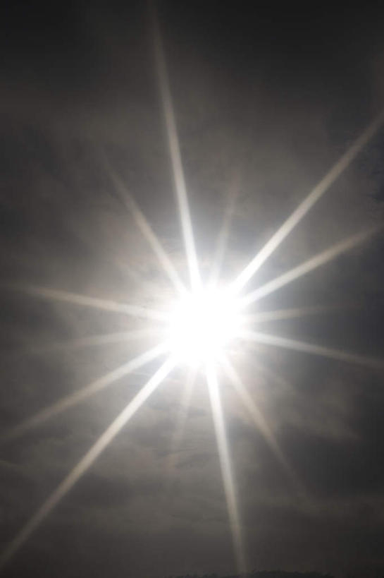 无人,竖图,室外,白天,仰视,旅游,度假,日出,美景,太阳,瑞典,欧洲,阴影,光线,影子,景观,朝霞,晨曦,黎明,娱乐,阳光,自然,享受,休闲,景色,放松,斯堪的纳维亚,自然风光,北欧,斯堪的纳维亚半岛,布胡斯,瑞典王国,朝阳,彩图,低角度拍摄,眩光,破晓