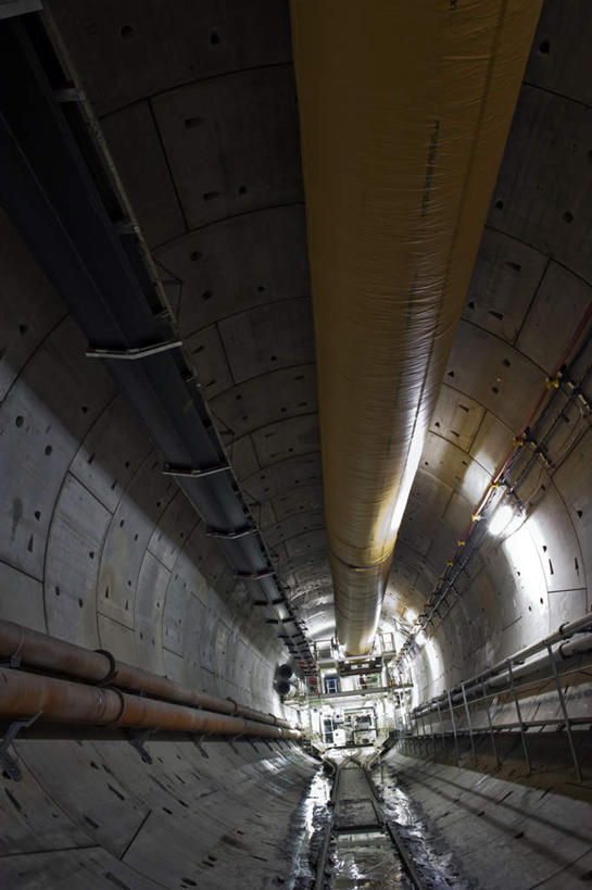 无人,竖图,室内,白天,正面,度假,美景,城市风光,城市,照明,瑞典,欧洲,阴影,光线,隧道,壁灯,影子,景观,灯光,娱乐,灯,灰色,灯具,建筑工地,享受,休闲,景色,放松,照亮,照明设备,斯堪的纳维亚,地道,北欧,斯堪的那维亚,斯堪的那维亚半岛,斯堪的纳维亚半岛,柔和,地盘,建筑地盘,施工地盘,大方,细致,中间色,朴素,平稳,瑞典王国,彩图,工地,斯堪尼省