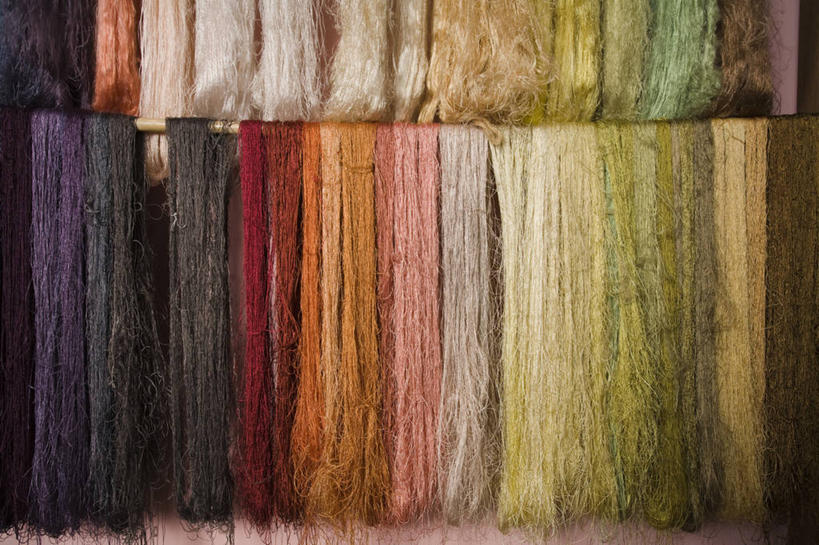 无人,横图,彩色,室内,白天,正面,一排,整齐,丝绸,丝带,缎带,绸带,排列,五颜六色,色彩斑斓,丝线,队列,五彩缤纷,五彩斑斓,五光十色,彩图