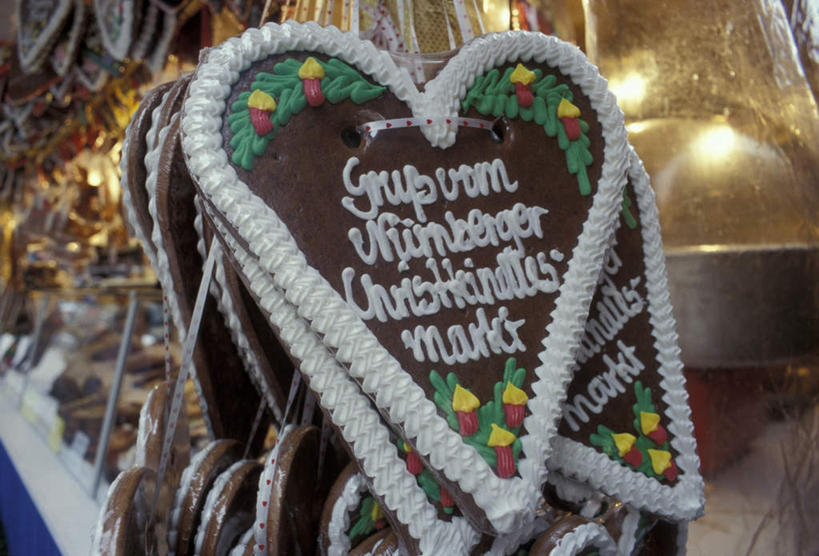 点心,面包,无人,横图,室内,白天,正面,爱情,日落,德国,欧洲,一堆,许多,阴影,堆叠,堆积,爱心,光线,影子,晚霞,霞光,落日,灯光,食品,面点,浪漫,买卖,食物,糕点,阳光,黄昏,温暖,温馨,心形,生意,彩霞,恩爱,堆,和睦,交易,业务,西欧,德意志联邦共和国,巴伐利亚,巴伐利亚州,拜恩州,拜恩自由州,面包店,夕照,心型,夕阳,彩图,融洽,斜阳