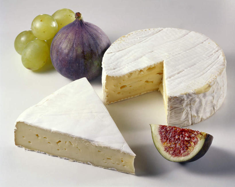 奶酪,无人,横图,俯视,室内,特写,白天,桌面,桌子,葡萄,无花果,水果,切开,阴影,灰色背景,新鲜,反射,木制,影子,生食,干酪,起司,食品,果实,芝士,营养,食物,绿色,木制品,切,乳酪,摄影,有机食品,绿色食品,影棚,乳制品,发酵,剖面,切面,布里奶酪,映日果,树地瓜,山葫芦,蒲桃,奶浆果,蜜果,草龙珠,彩图,高角度拍摄,影棚拍摄,拍摄