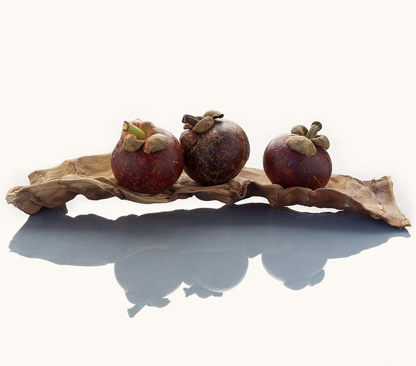 无人,横图,室内,特写,白天,白色背景,正面,水果,一排,阴影,新鲜,整齐,光线,影子,生食,食品,果实,树皮,食物,排列,三个,一个,摄影,有机食品,绿色食品,影棚,单个,山竹,莽吉柿,山竹子,山竺,队列,彩图,影棚拍摄,拍摄